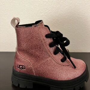 UGG Kids Sparkly pink Boots